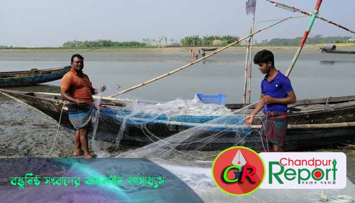 হাইমচর মেঘনা নদীতে নিষিদ্ধ জালের সয়লাব : ধ্বংস হচ্ছে মৎস্য সম্পদ