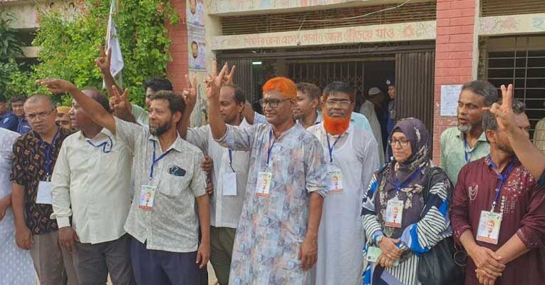 হাইমচরে সপ্রাবির শিক্ষক সমিতির সম্পাদক নির্বাচিত নাসির মাস্টার