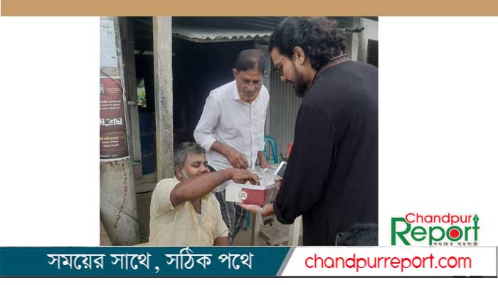 মতলবের শীর্ষ নৌ-ডাকাত বাবলার মৃত্যুতে এলাকা মিষ্টি বিতরণ