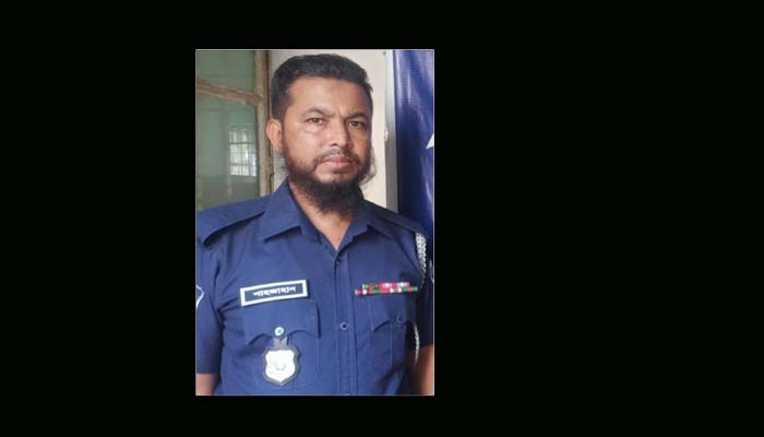 হাইমচরে ডিউটিরত অবস্থায় পুলিশ সদস্যের মৃত্যু