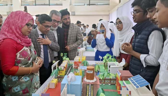 ফরিদগঞ্জে জাতীয় বিজ্ঞান ও প্রযুক্তি সপ্তাহে বিজ্ঞান মেলা