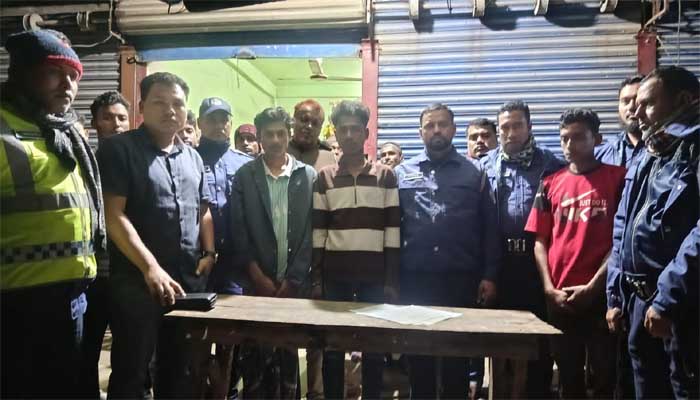 শাহরাস্তিতে ২ মাদকসেবীর অর্থ ও কারাদণ্ড