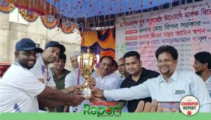 মতলব উত্তরে মাদকবিরোধী মিনি ক্রিকেট ম্যাচ : চ্যাম্পিয়ন রায়েরকান্দি স্পোর্টিং ক্লাব