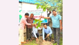 'গরিবের ডাক্তার' মোস্তফা এখন স্কুল সভাপতি