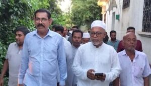হাজীগঞ্জ পৌর ২ নং ওয়ার্ডে মেয়র পদপ্রার্থী হাসান মিয়াজীর ব্যাপক গণসংযোগ