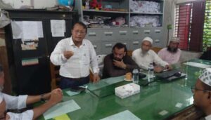 রূপসা আহমদিয়া সিনিয়র আলিয়া মাদ্রাসার শিক্ষকদের সাথে মতবিনিময় সভা অনুষ্ঠিত