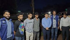 ফরিদগঞ্জের বর্ডার বাজারে ভ্রাম্যমাণ আদালতে অভিযান ৩ মাদকসেবীর কারাদণ্ড