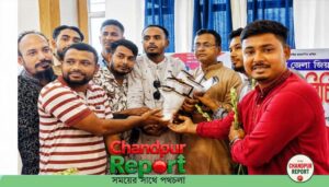 চাঁদপুরে জিয়া সাইবার ফোর্সের মতবিনিময় ও পরিচিতি সভায় ফুলেল সংবর্ধনা